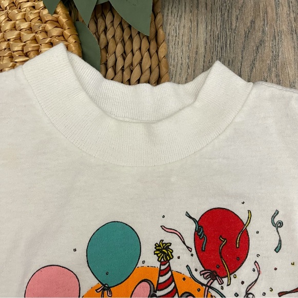 Chuck Cheese’s Happy Birthday White Single Stitch T Shirt 6-8 Youth Kids USA 80s - Picture 13 of 15